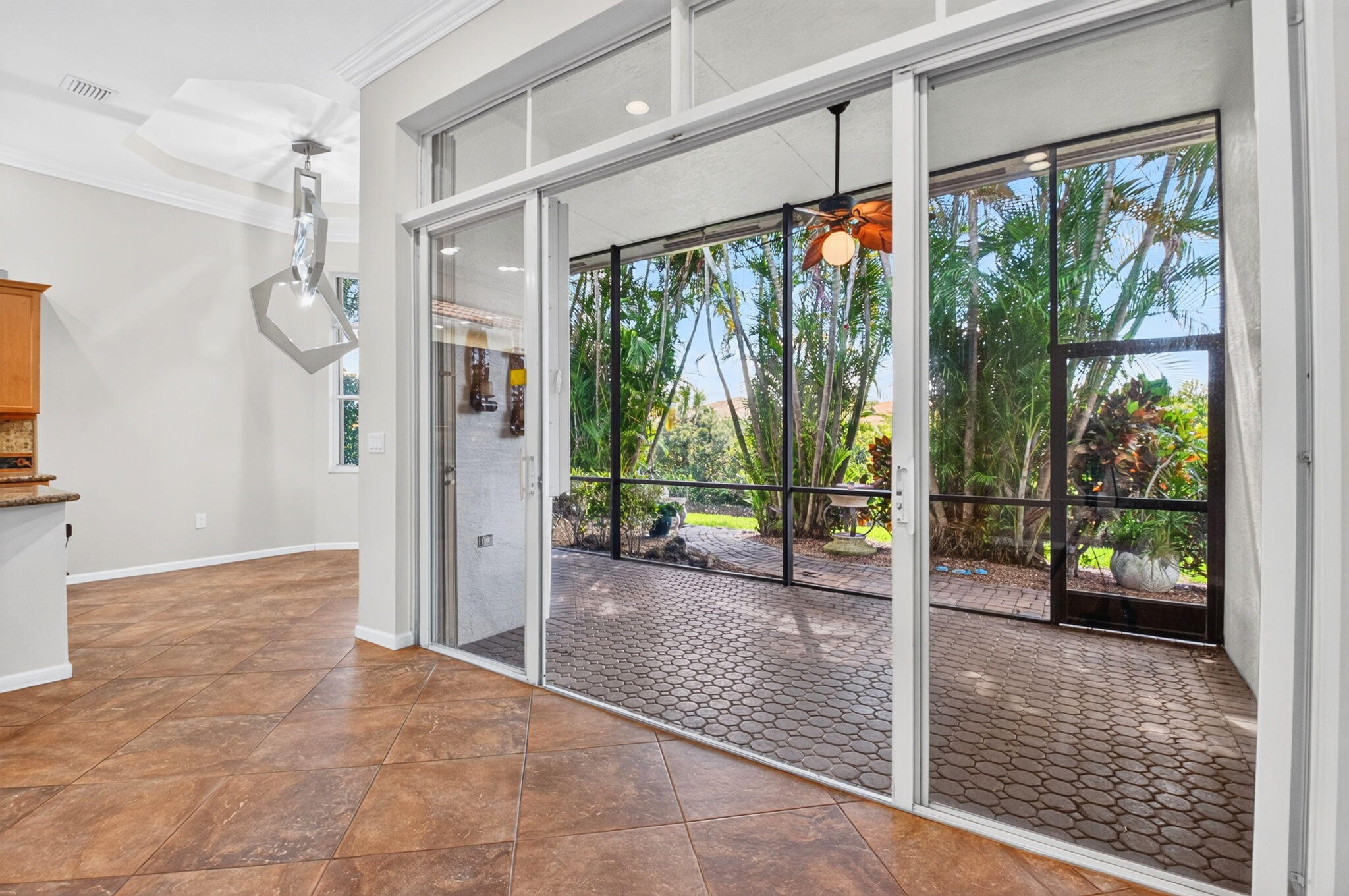 9842 Via Elegante Property Photo 20