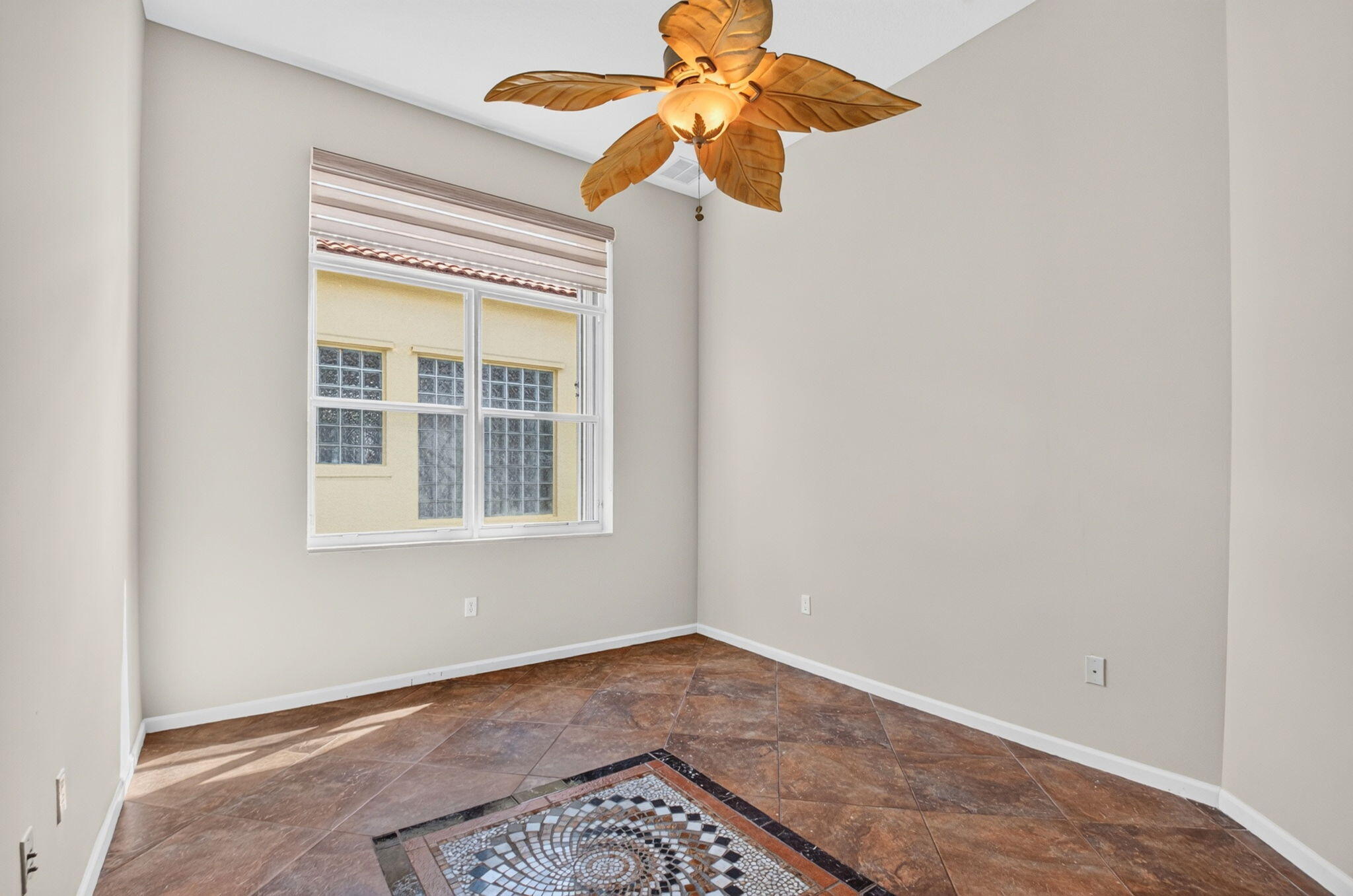 9842 Via Elegante Property Photo 39