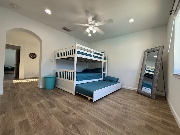 516 E Whitney Drive Property Photo 19