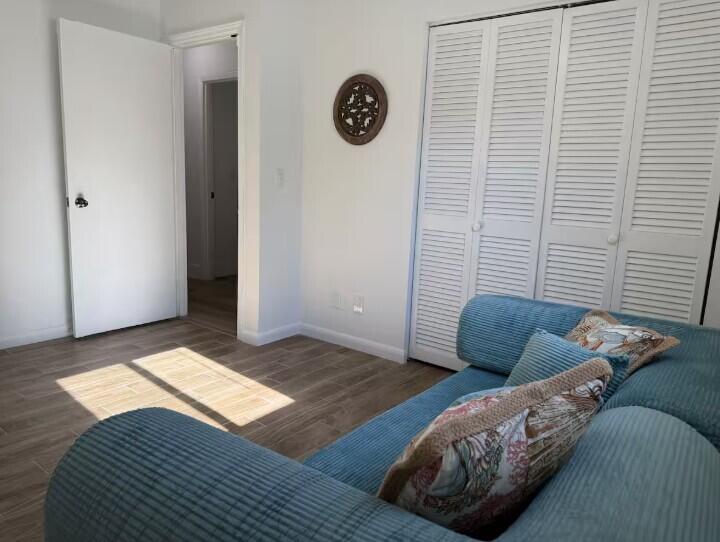 516 E Whitney Drive Property Photo 26