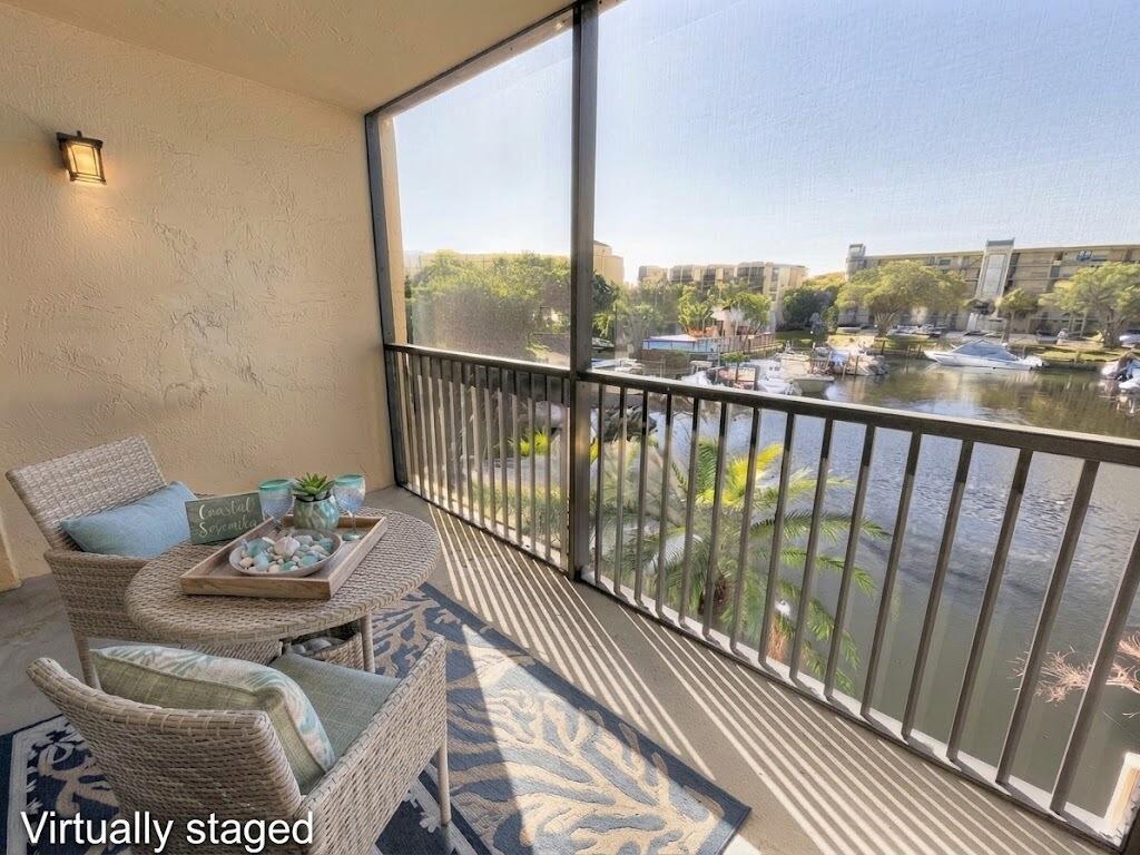 3 Royal Palm Way 205