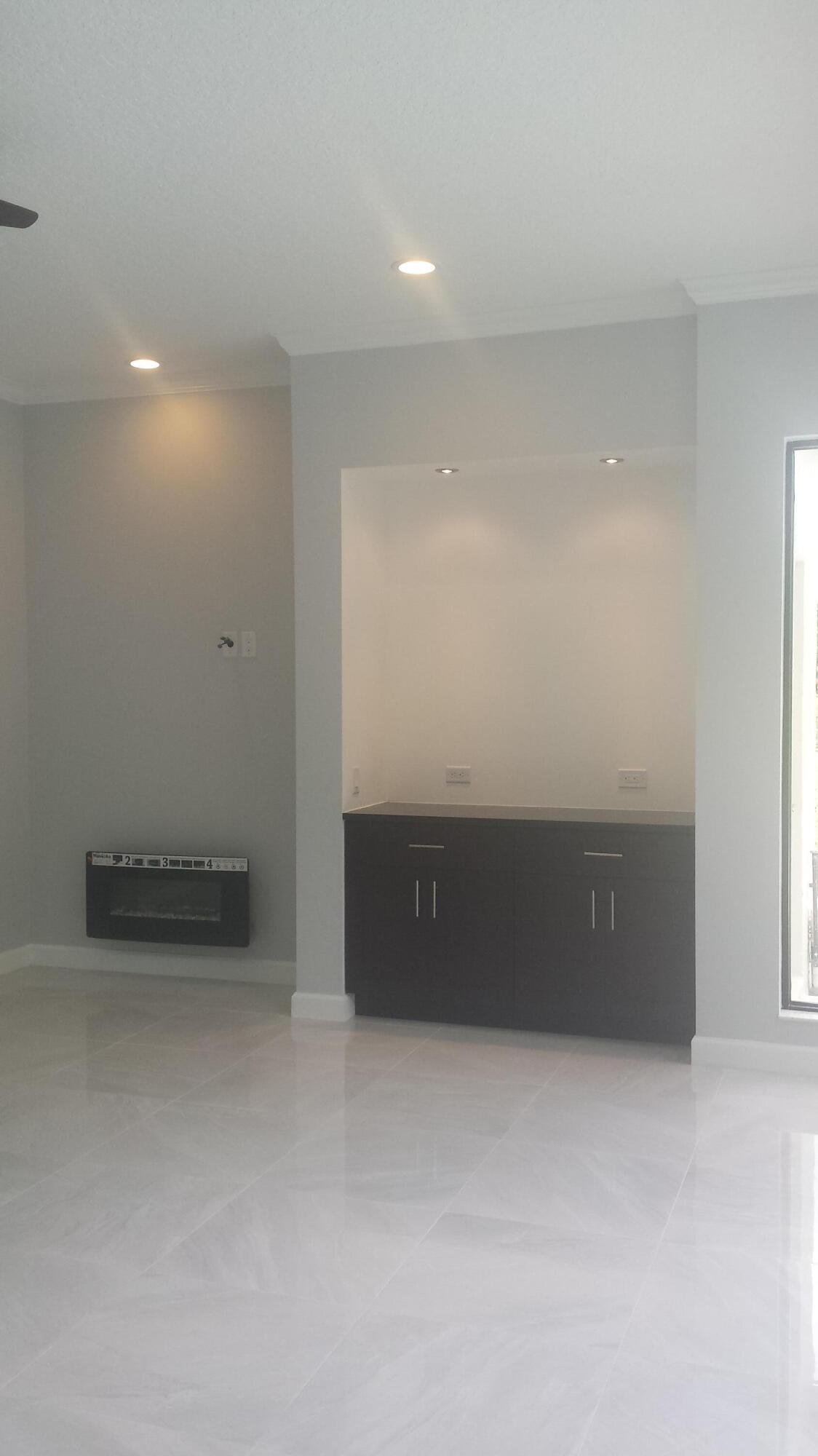 8709 Man O War Road Property Photo 11