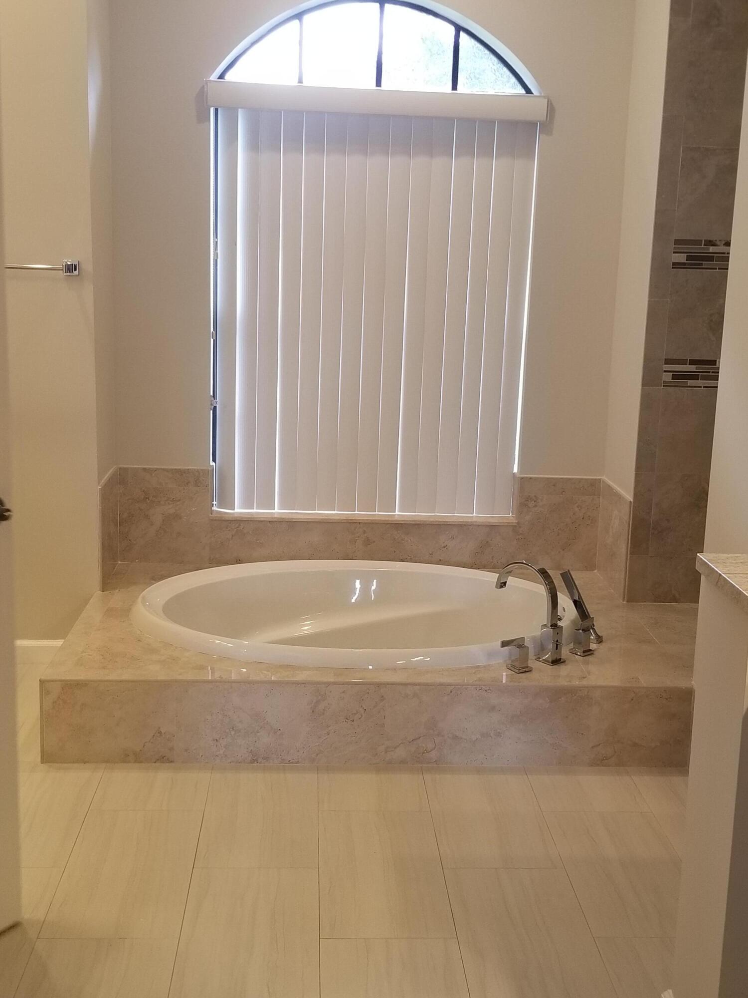 8709 Man O War Road Property Photo 15