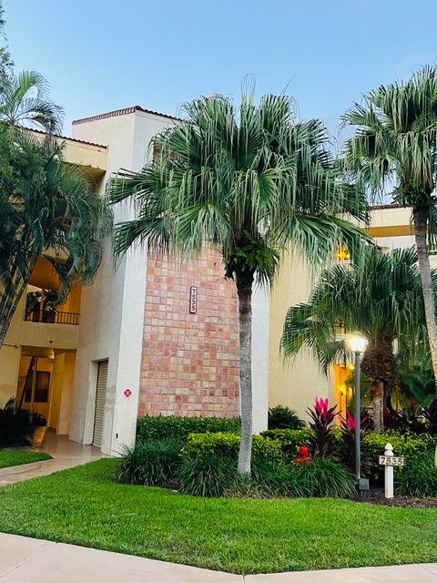 7535 La Paz Boulevard 307 Property Photo 1