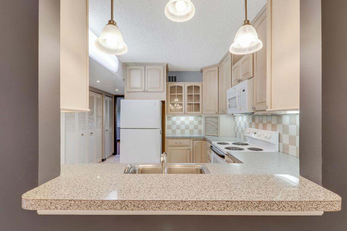 6370 Chasewood Drive A-3 Property Photo 6