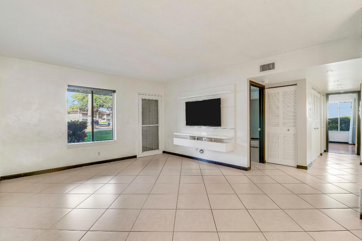 6370 Chasewood Drive A-3 Property Photo 17