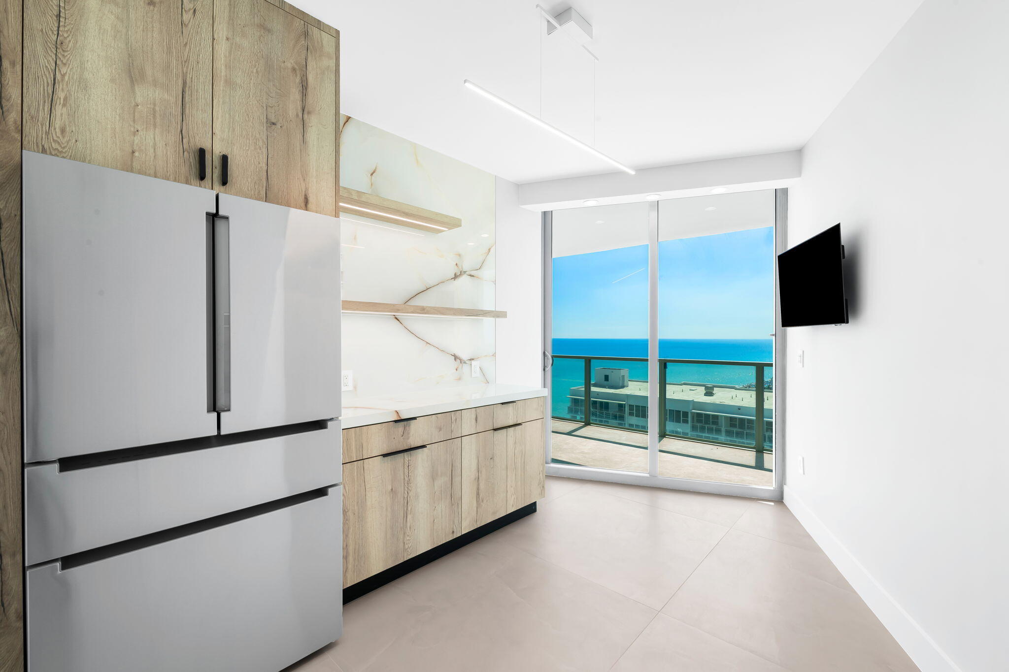 3101 S Ocean Drive 1807 Property Photo 6
