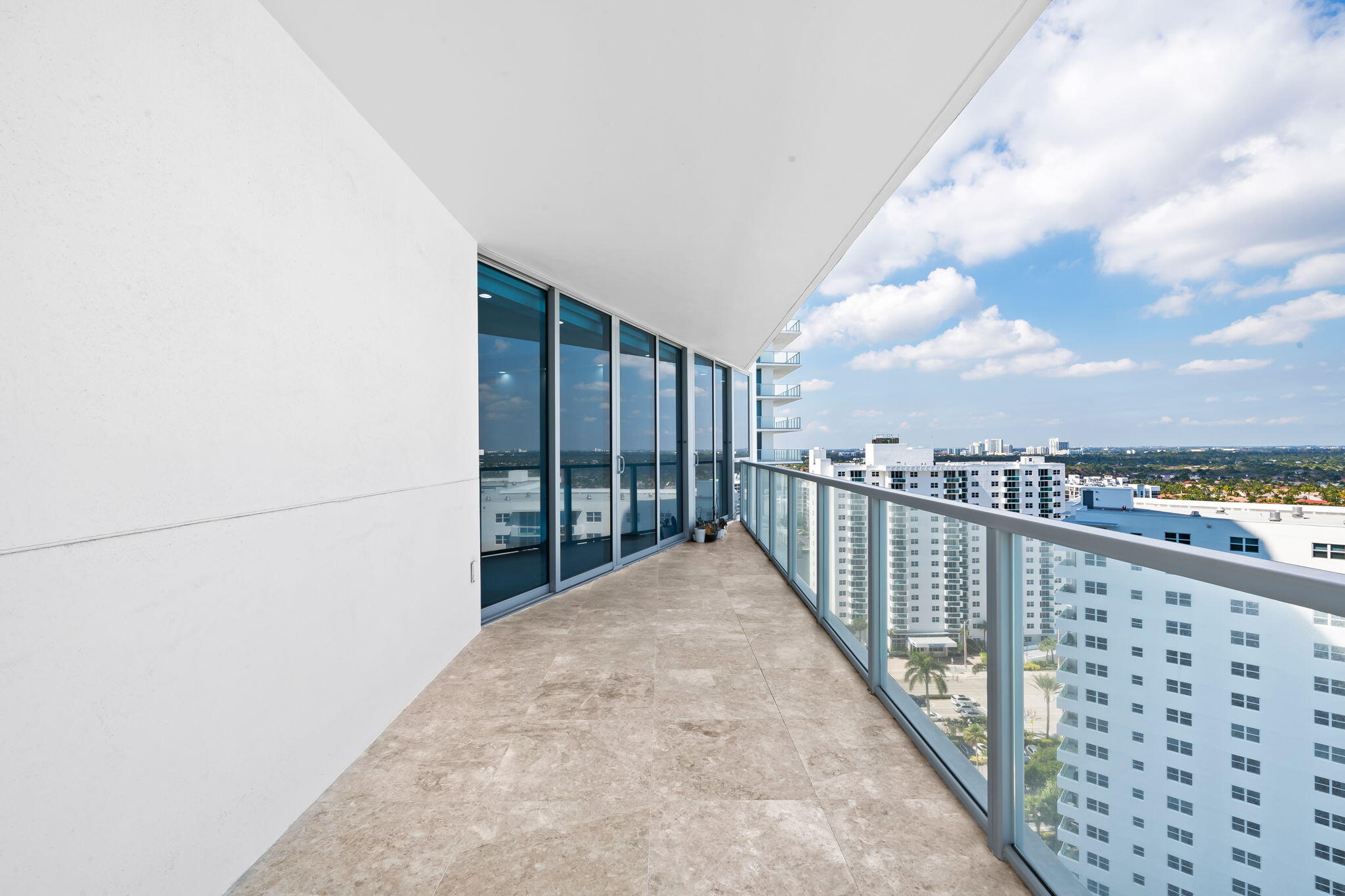 3101 S Ocean Drive 1807 Property Photo 29