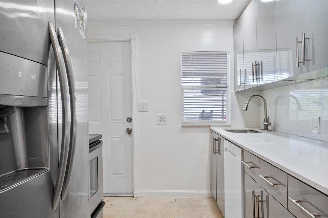 236 Sw 14th Street Property Photo 6