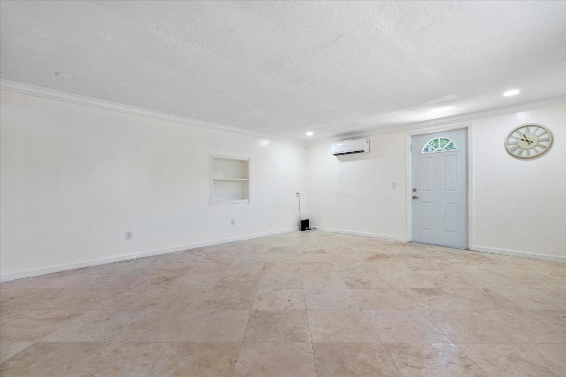 236 Sw 14th Street Property Photo 9
