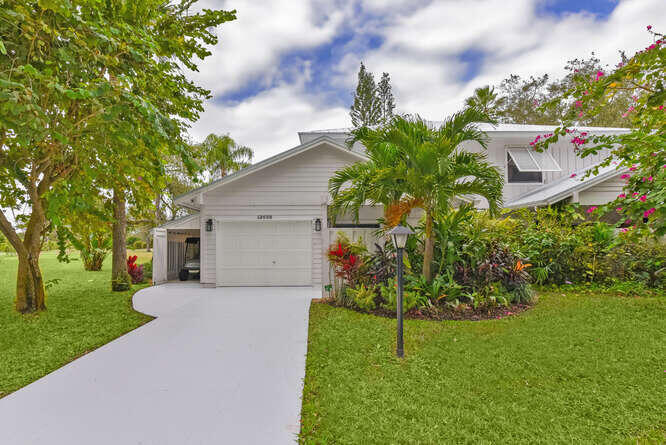 12698 SE Cascades Court