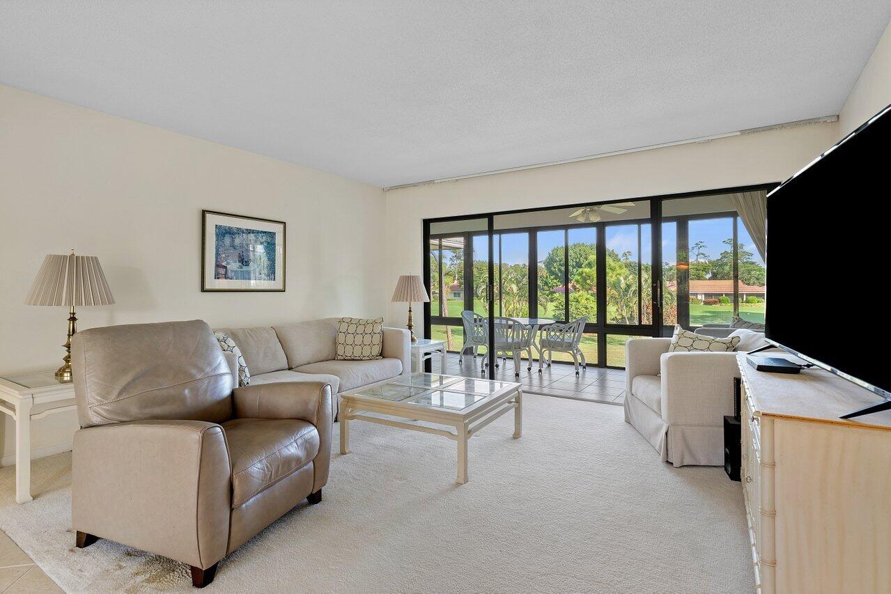 4665 Kittiwake Court Kingfisher N Property Photo 3