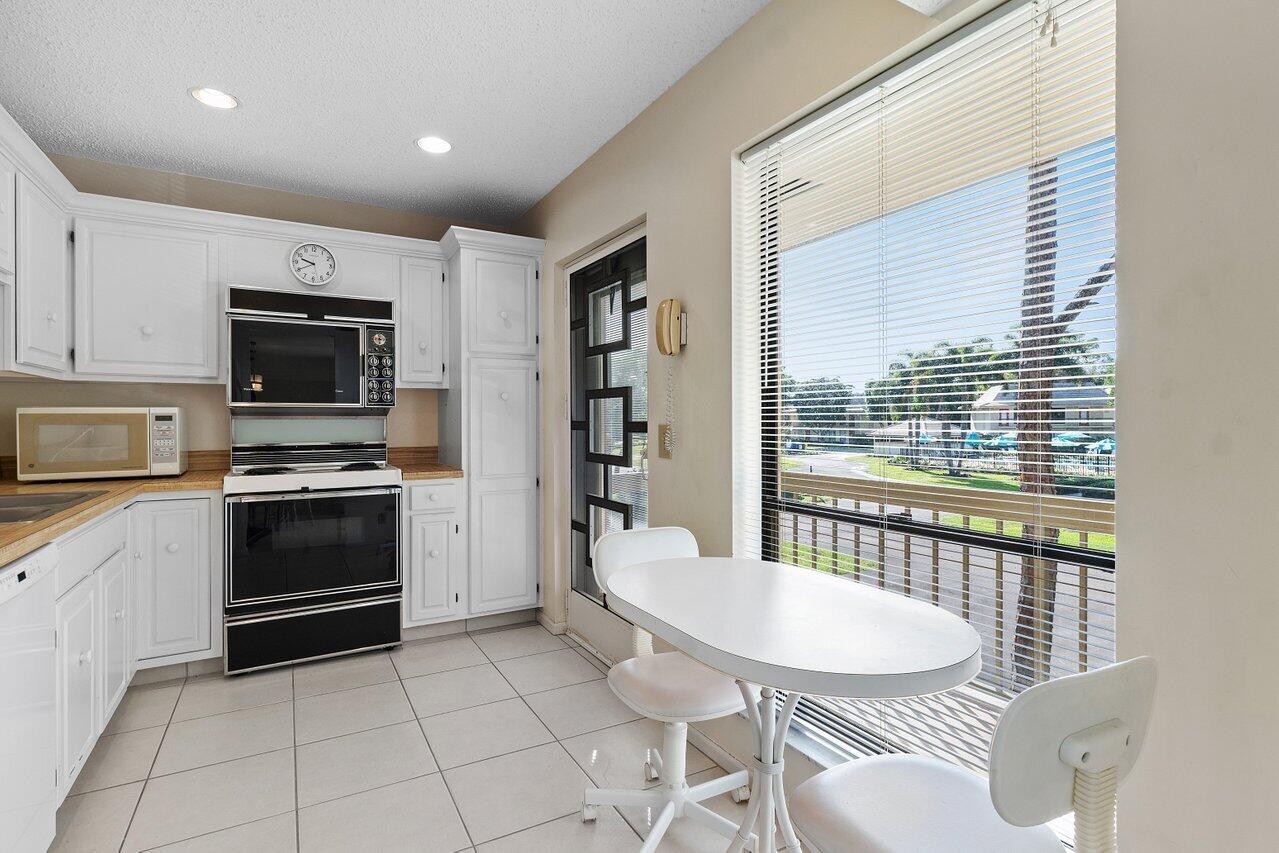 4665 Kittiwake Court Kingfisher N Property Photo 12
