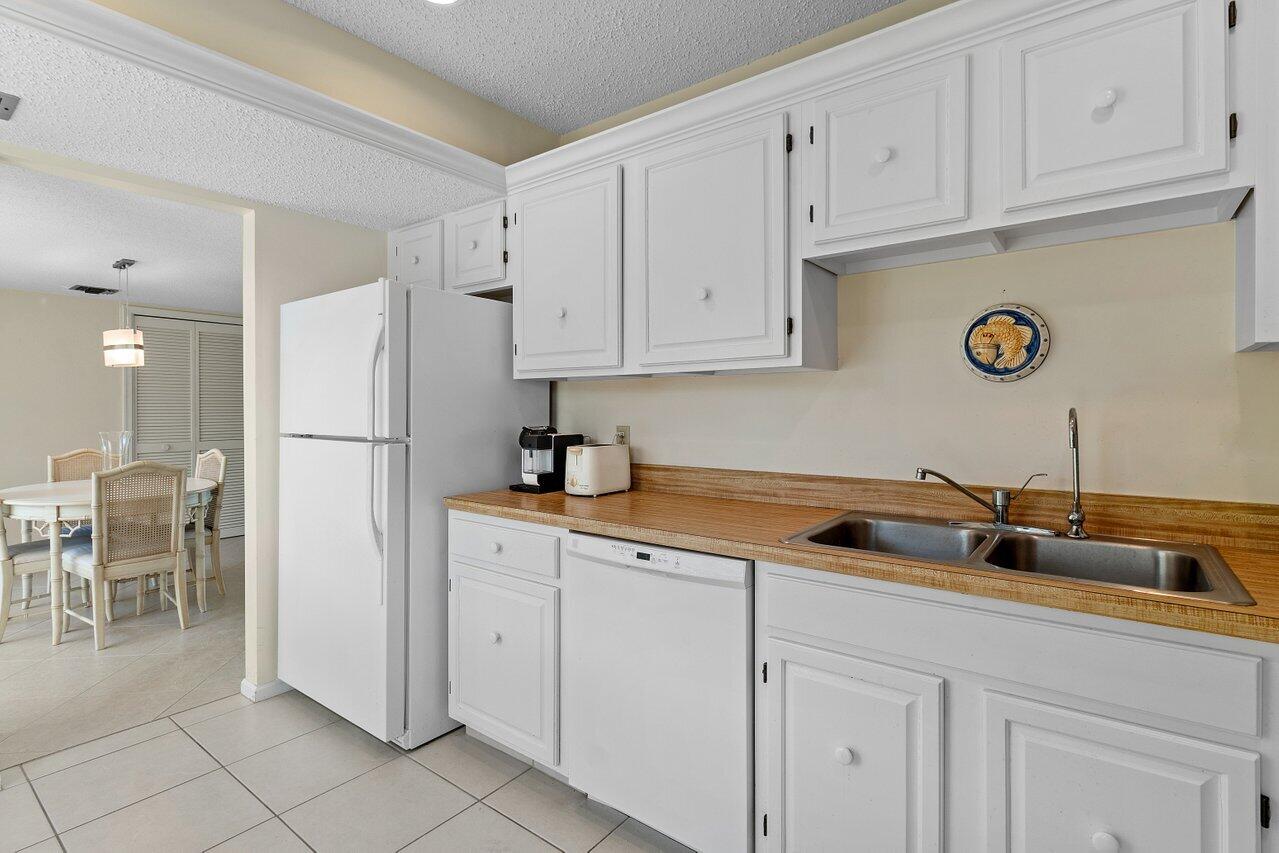 4665 Kittiwake Court Kingfisher N Property Photo 13