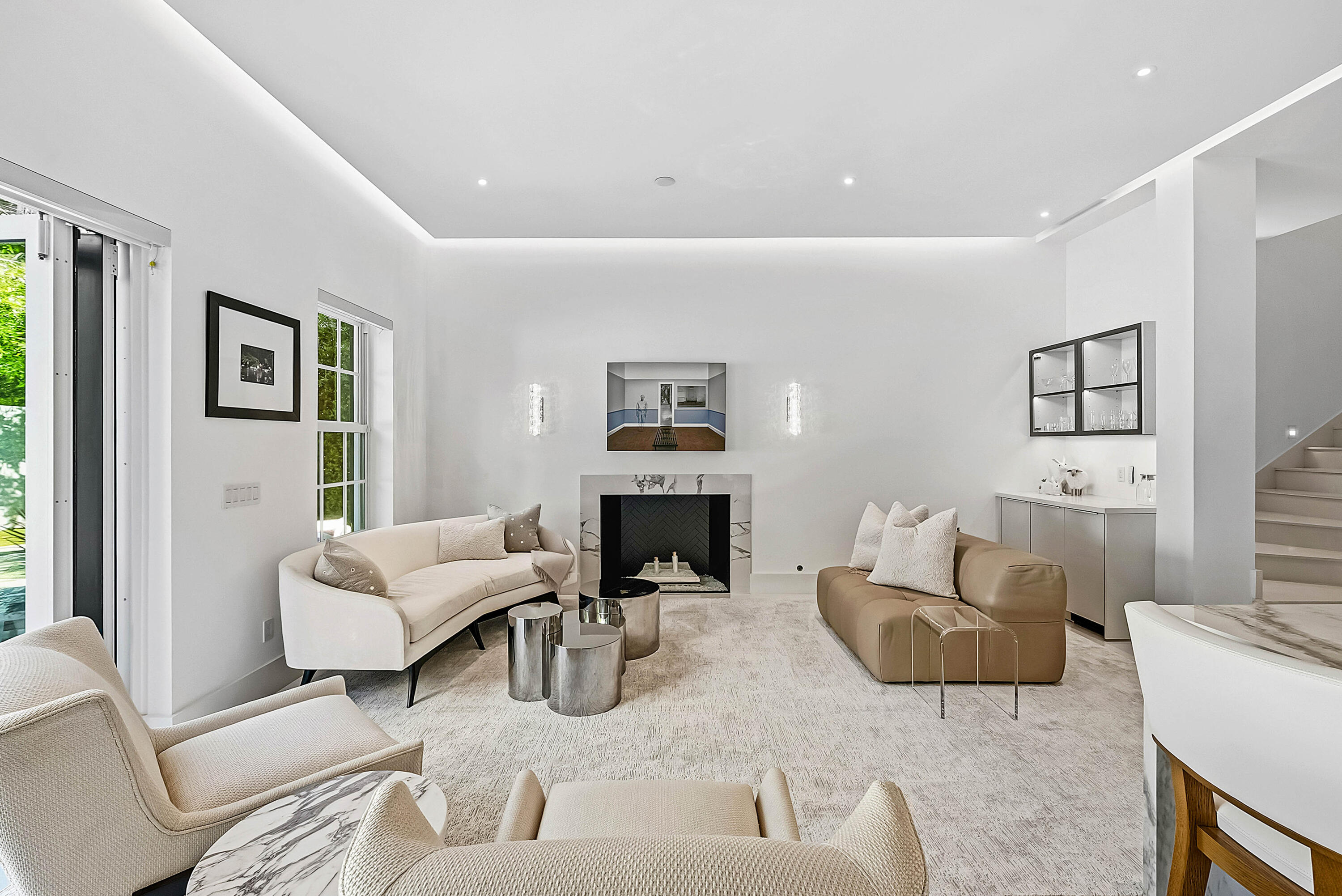 157 Peruvian Avenue Property Photo 11