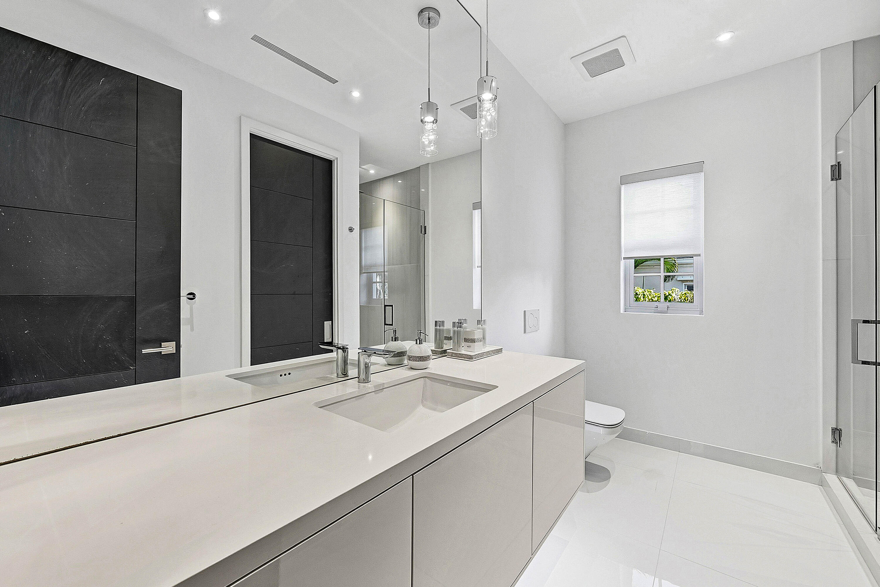 157 Peruvian Avenue Property Photo 23