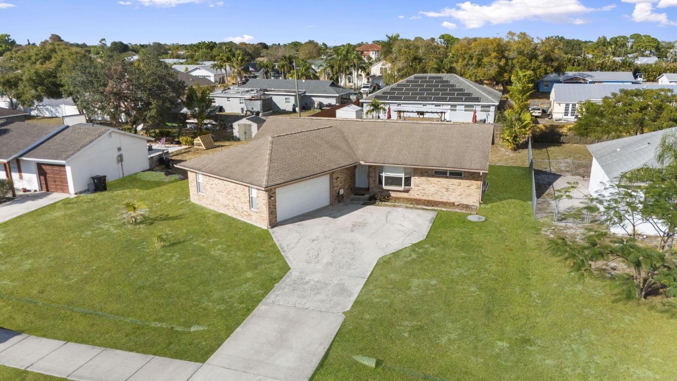 449 Se Oakridge Drive Property Photo 36