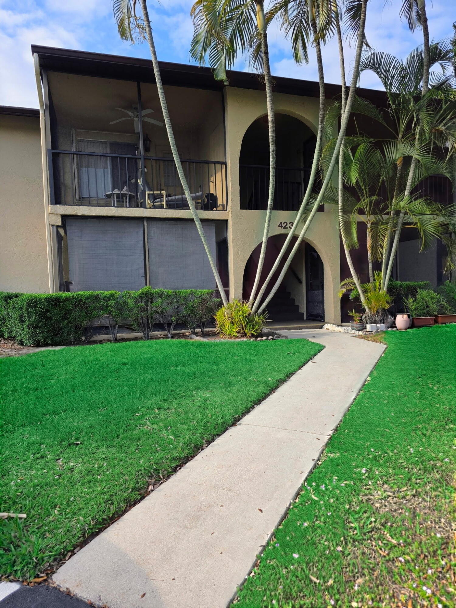 423 Pine Glen Lane C-1
