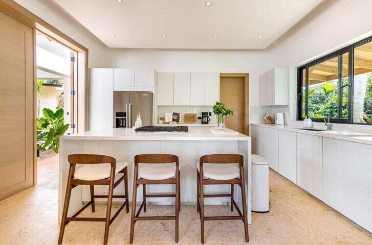 31 00 Property Photo 12