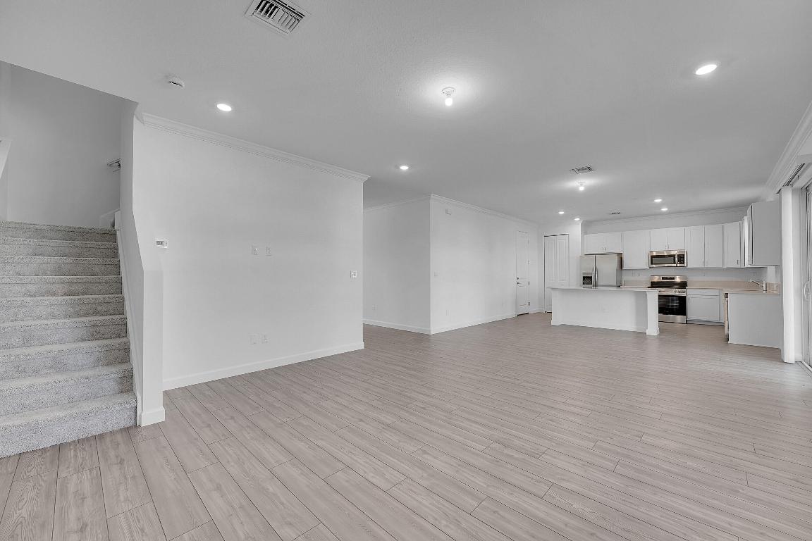 3492 Cedar Grove Drive Property Photo 3