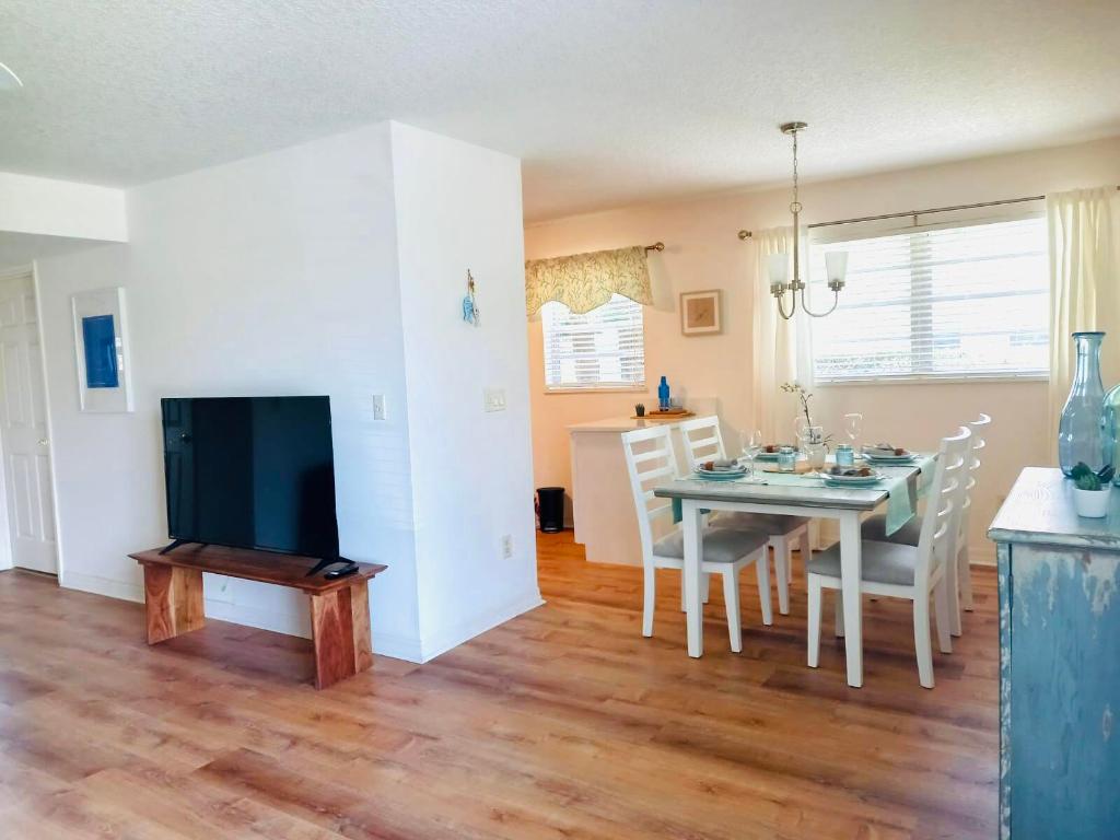 80 Crooked Tree Lane 106 Annual Or Seasonal Property Photo 3