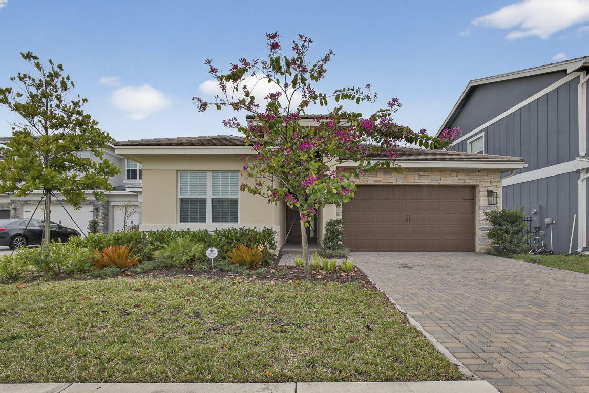 1411 Thistle Place Property Photo 2