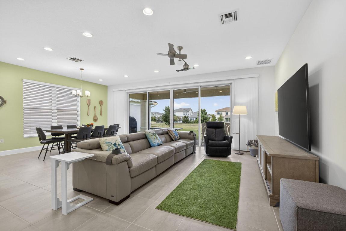 1411 Thistle Place Property Photo 33