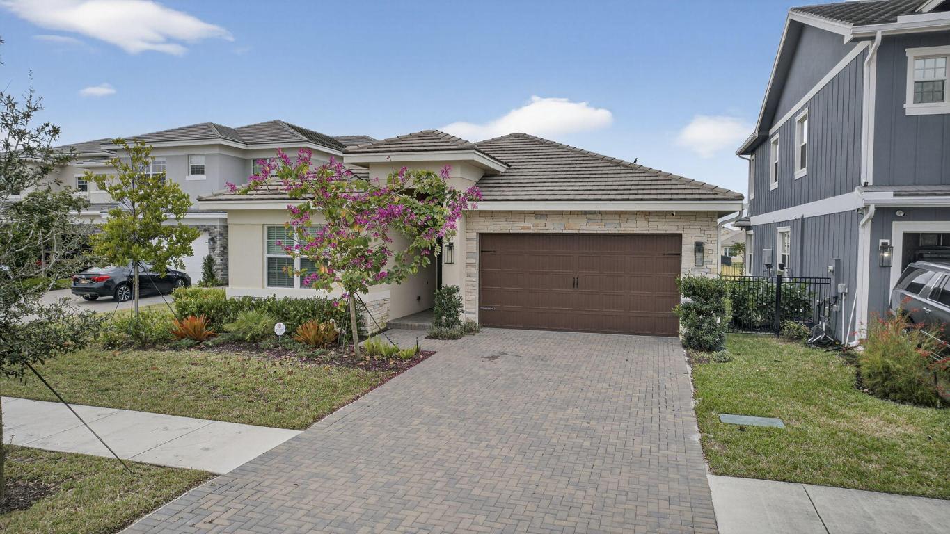 1411 Thistle Place Property Photo 45