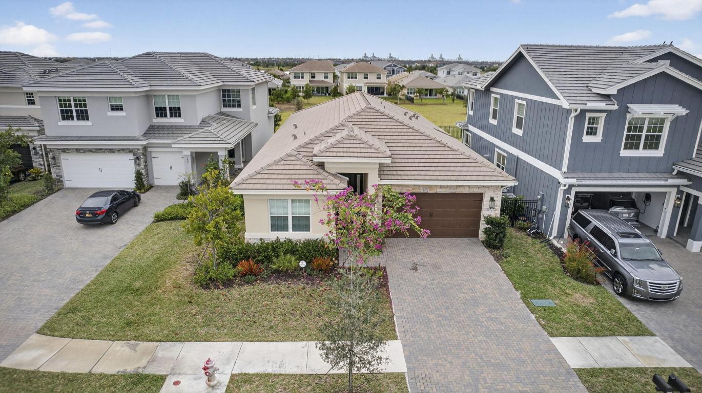 1411 Thistle Place Property Photo 47