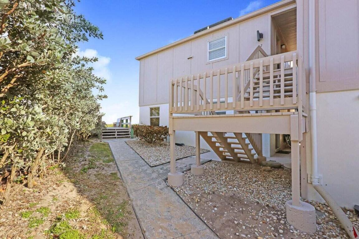 1501 Ne Ocean Boulevard 2 Property Photo 11