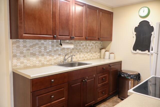 1011 Cornwall A 1011 Property Photo 4