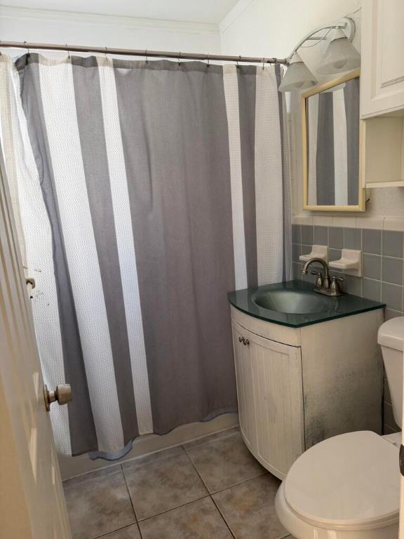 1014 W Drew Street Property Photo 28