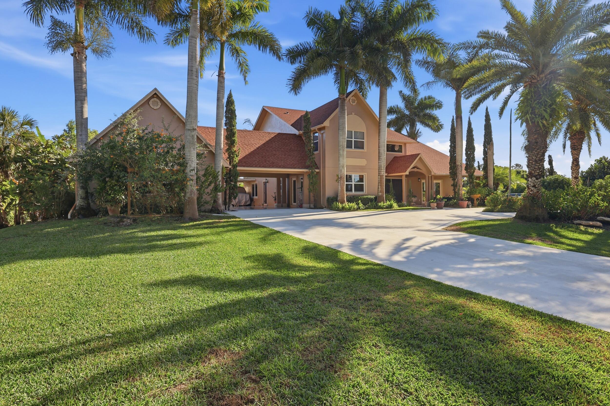 14410 64th Way N Property Photo 2