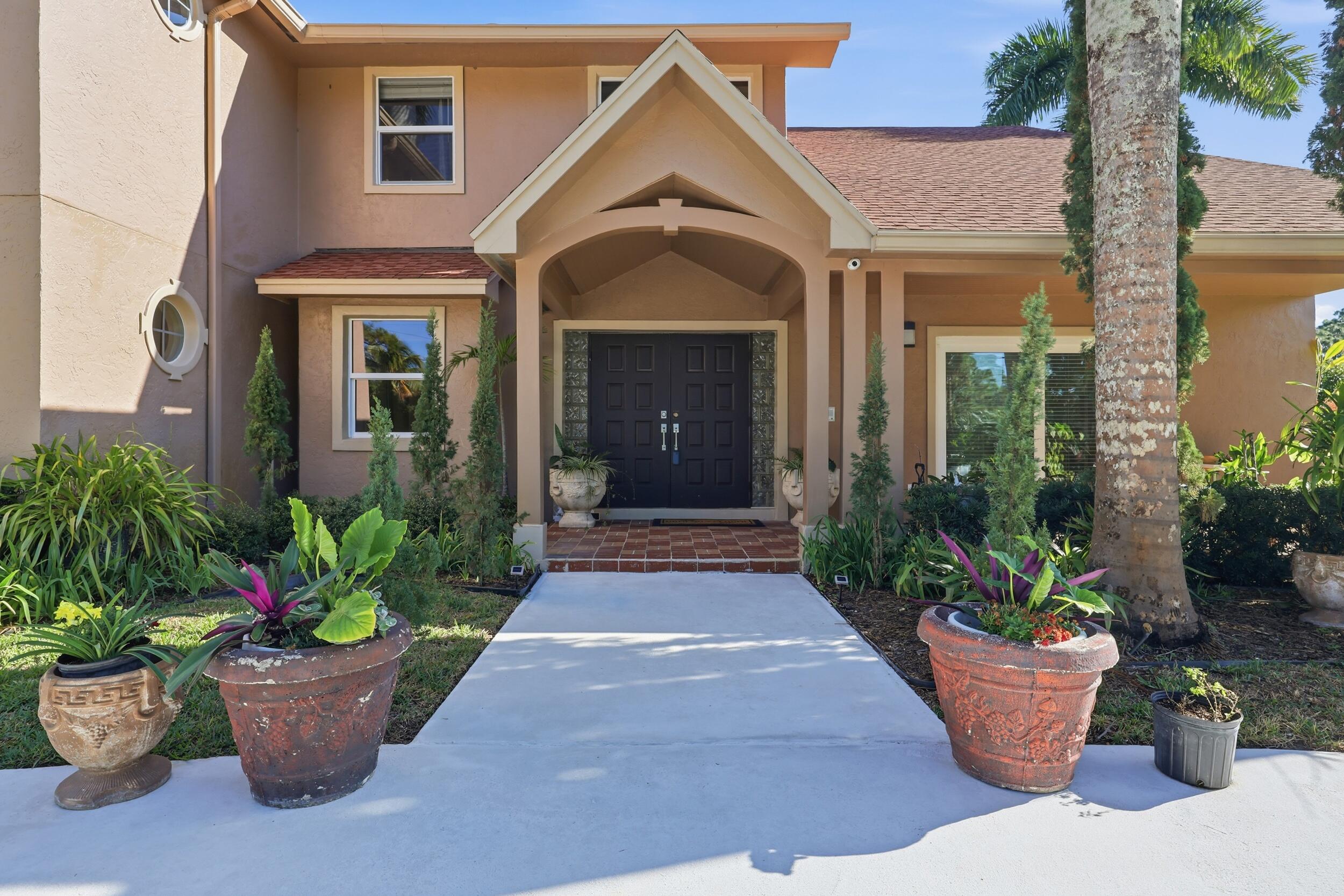 14410 64th Way N Property Photo 4