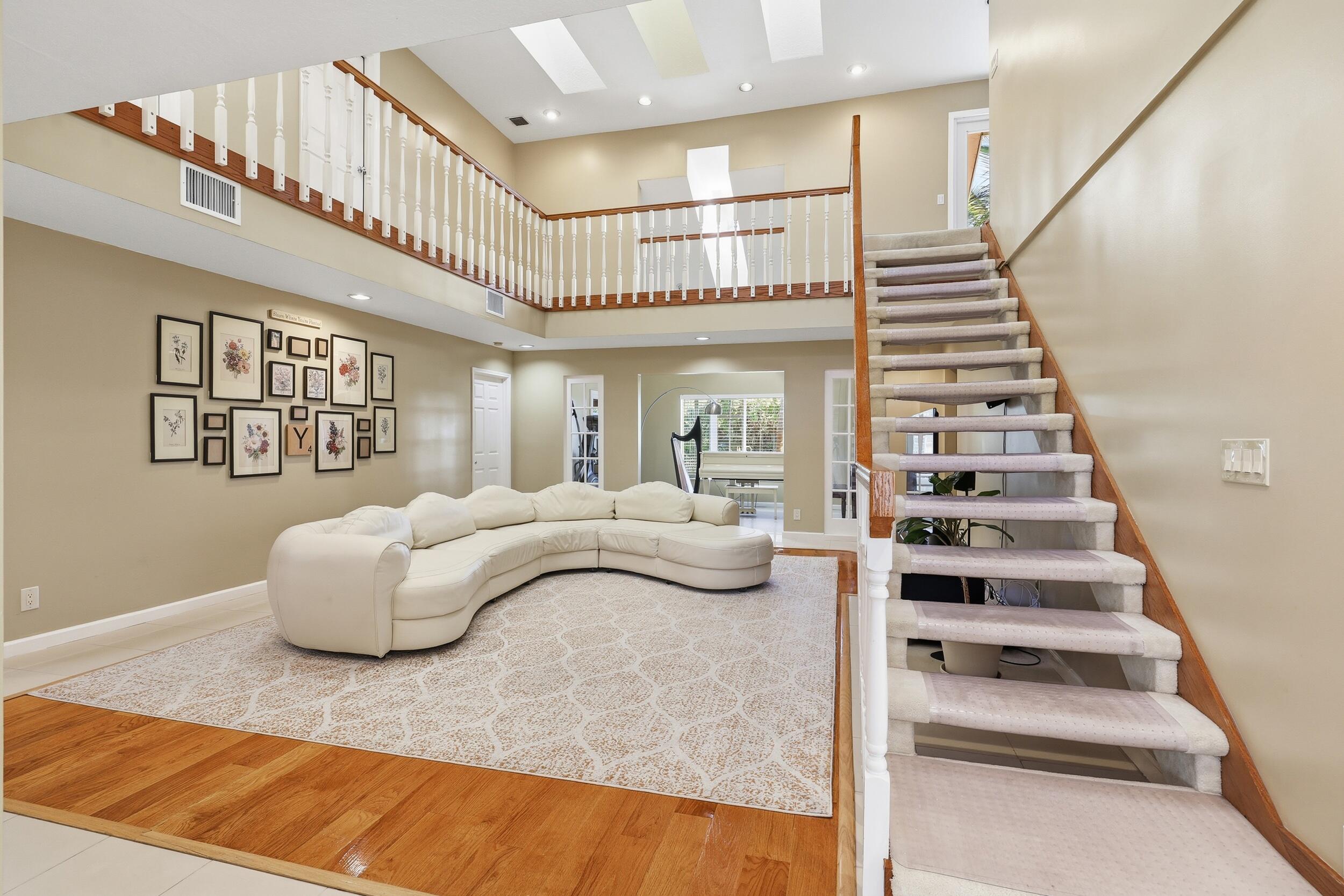 14410 64th Way N Property Photo 6