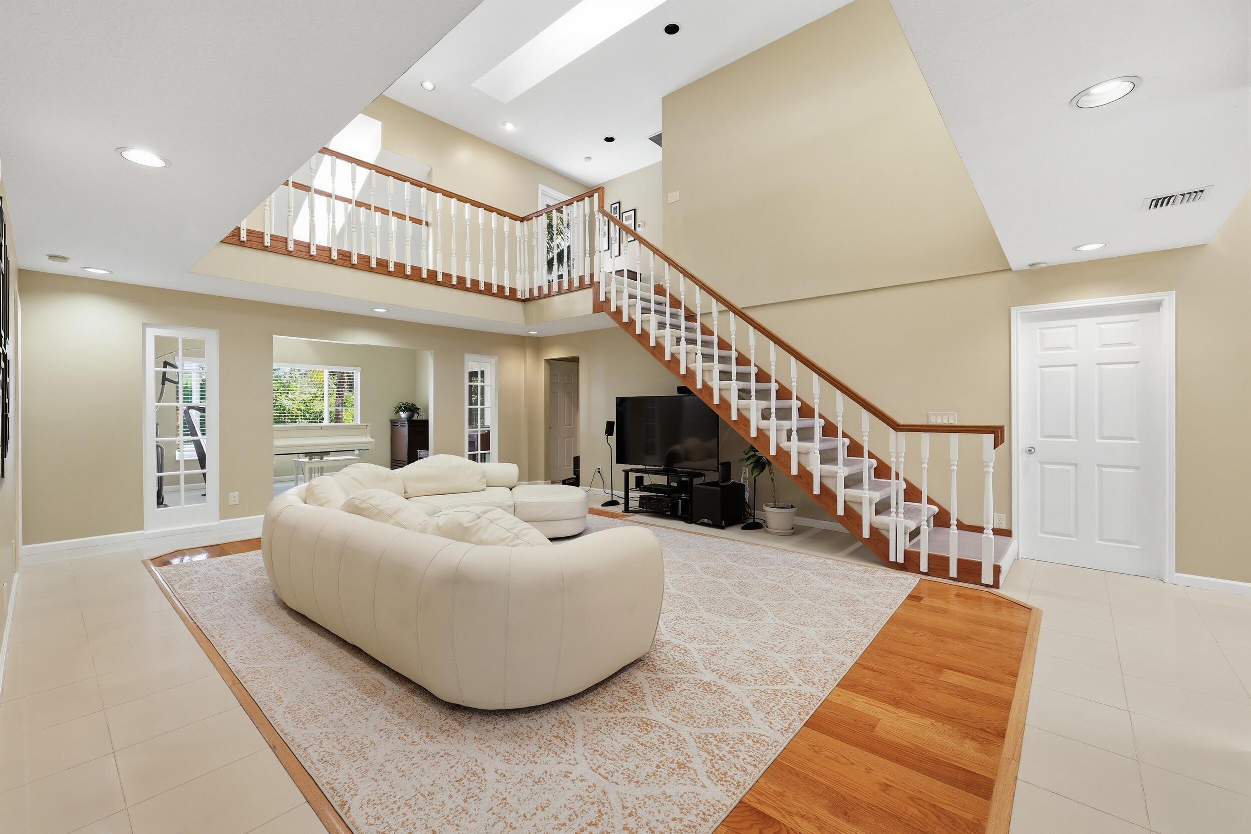 14410 64th Way N Property Photo 8