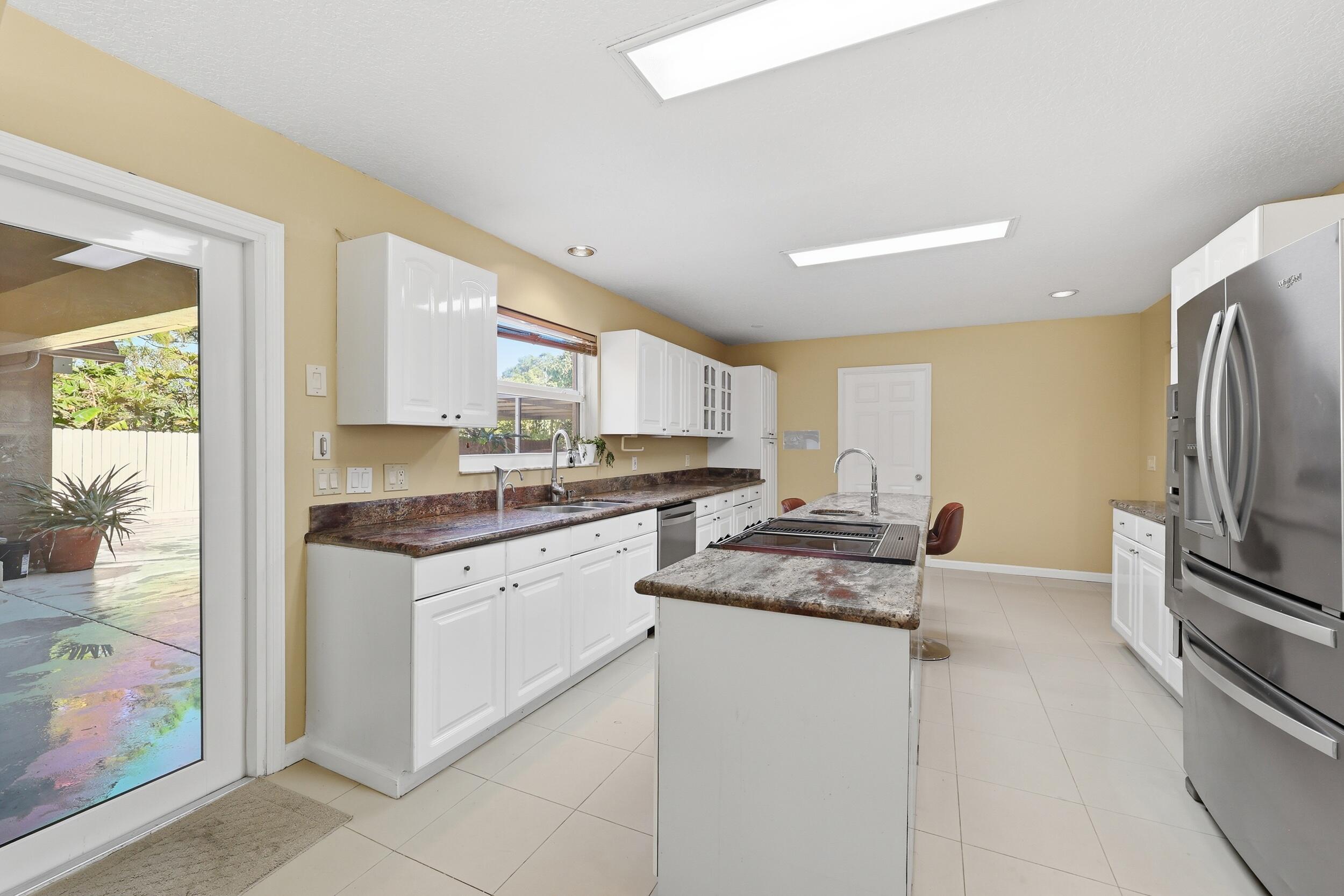 14410 64th Way N Property Photo 18