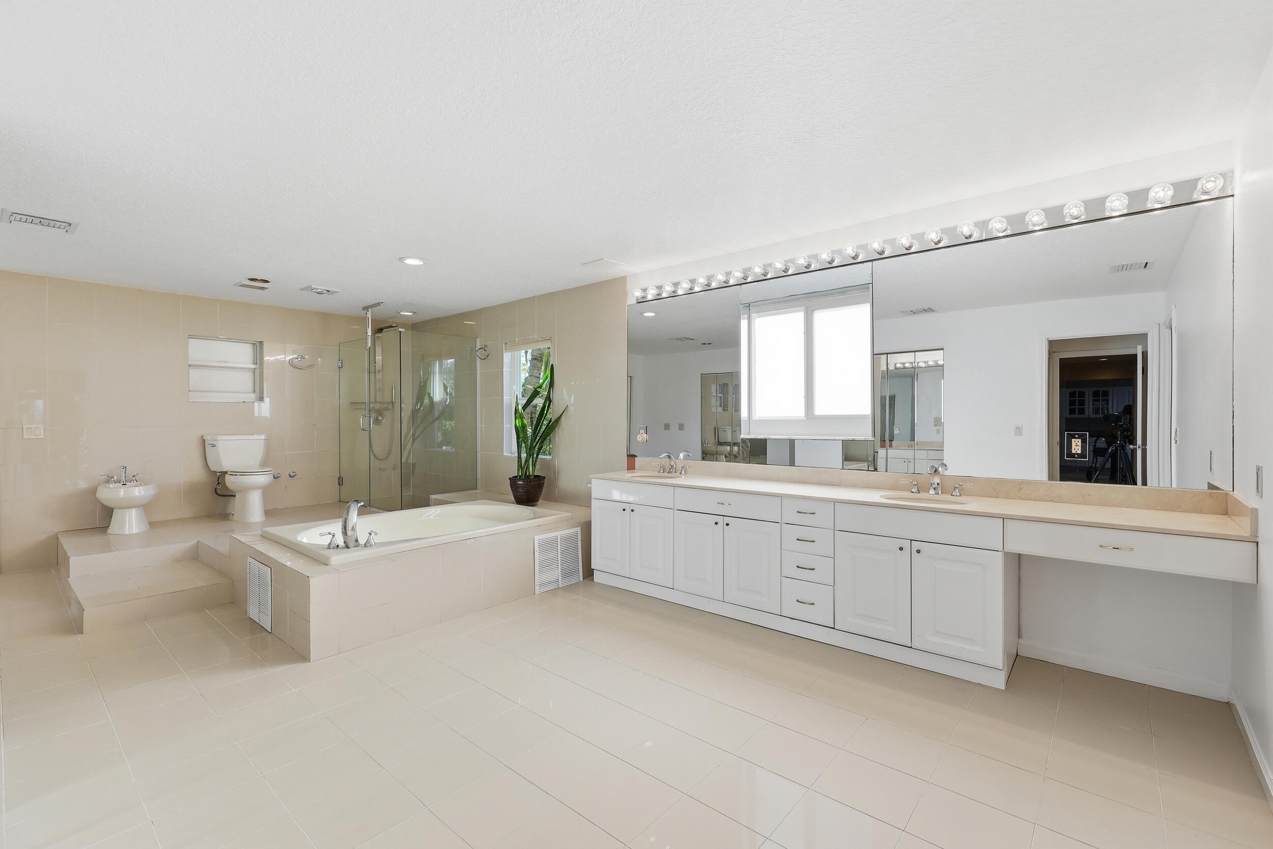 14410 64th Way N Property Photo 28