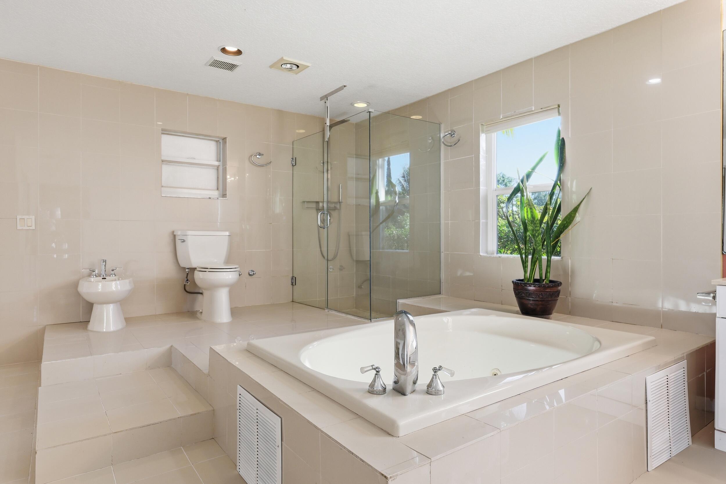 14410 64th Way N Property Photo 29