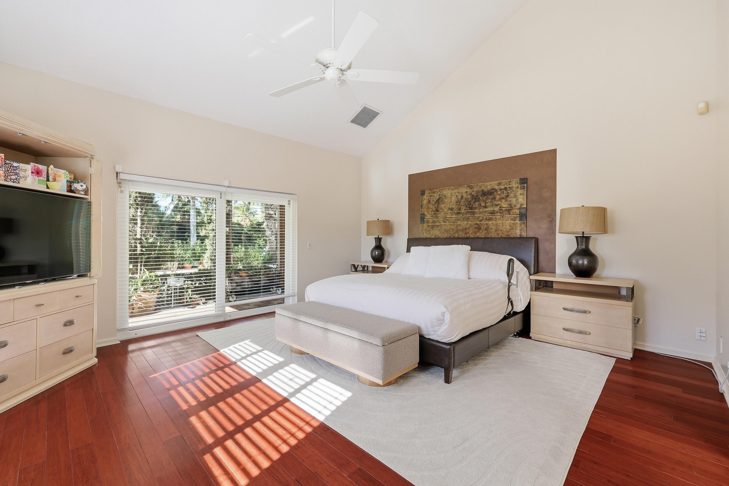 14410 64th Way N Property Photo 32