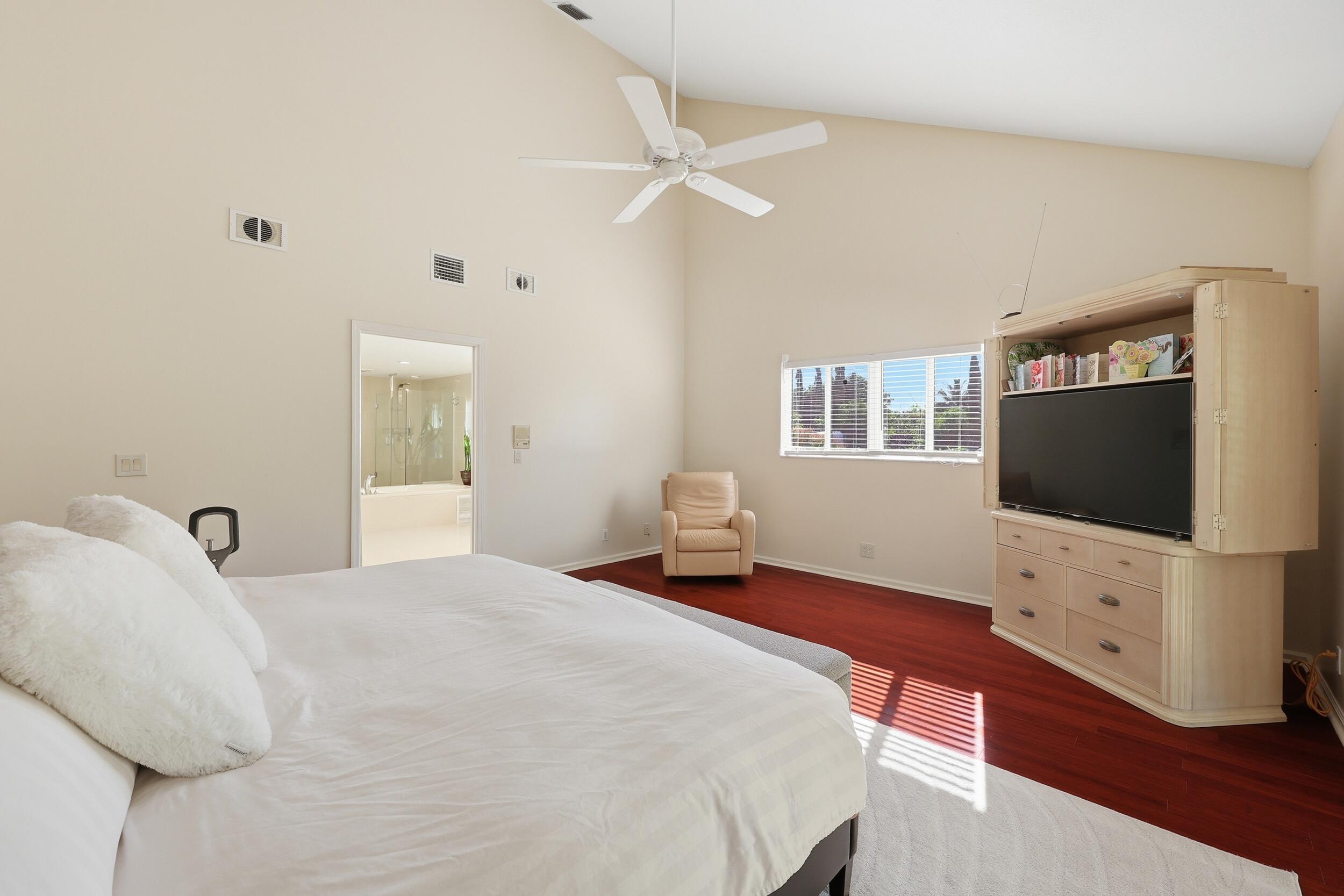 14410 64th Way N Property Photo 34