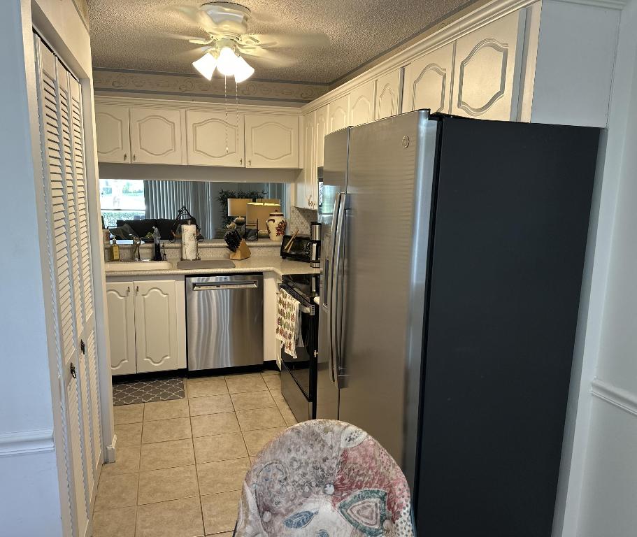 3138 Via Poinciana 114 Property Photo 3