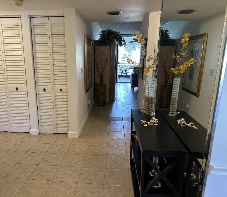 3138 Via Poinciana 114 Property Photo 5