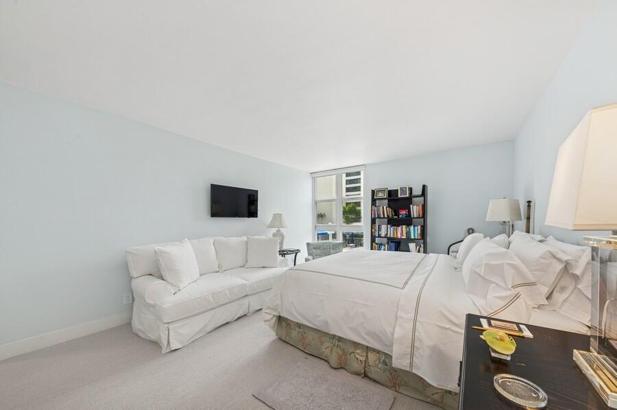 2200 S Ocean Boulevard 203 Property Photo 12
