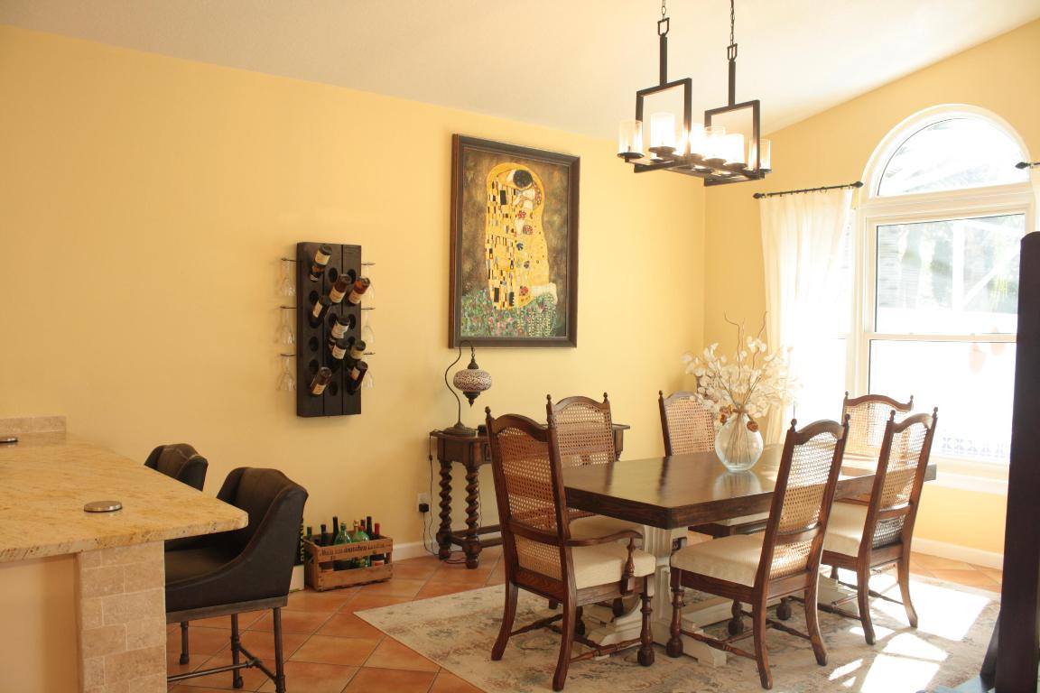 639 Sw Lake Charles Circle Circle Property Photo 7