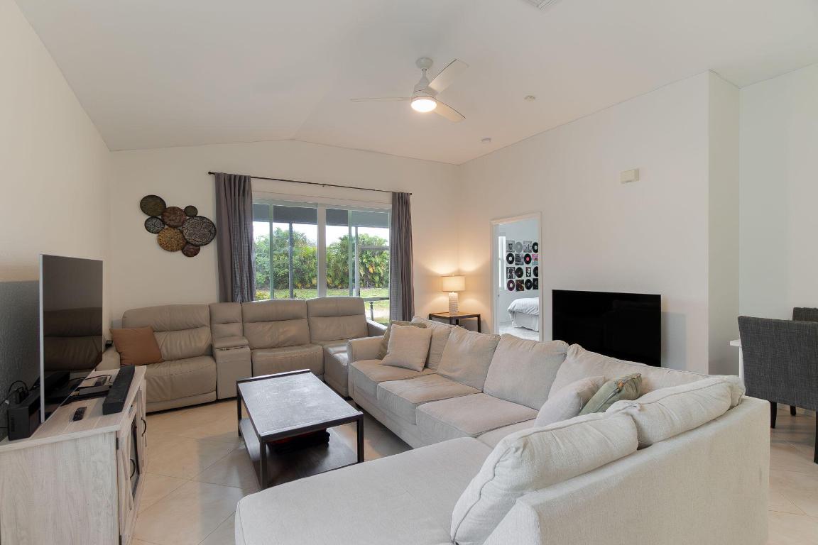 115 Coconut Key Lane Property Photo 3