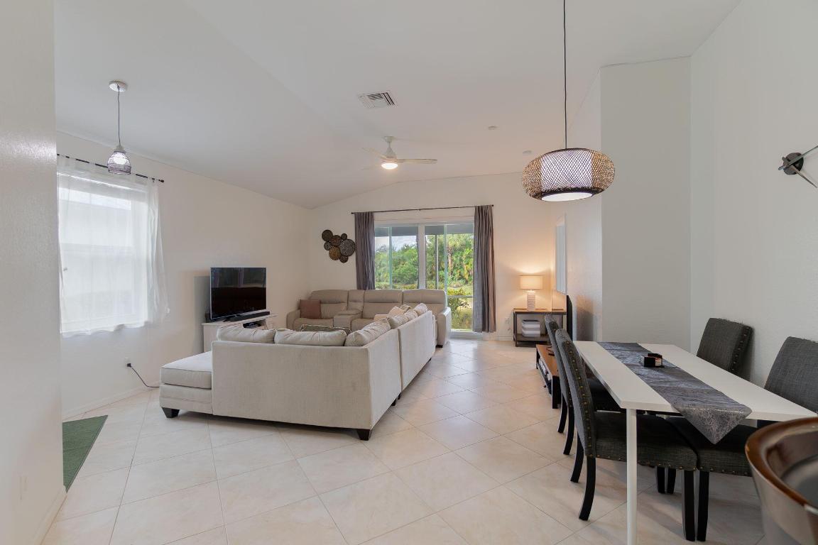 115 Coconut Key Lane Property Photo 4