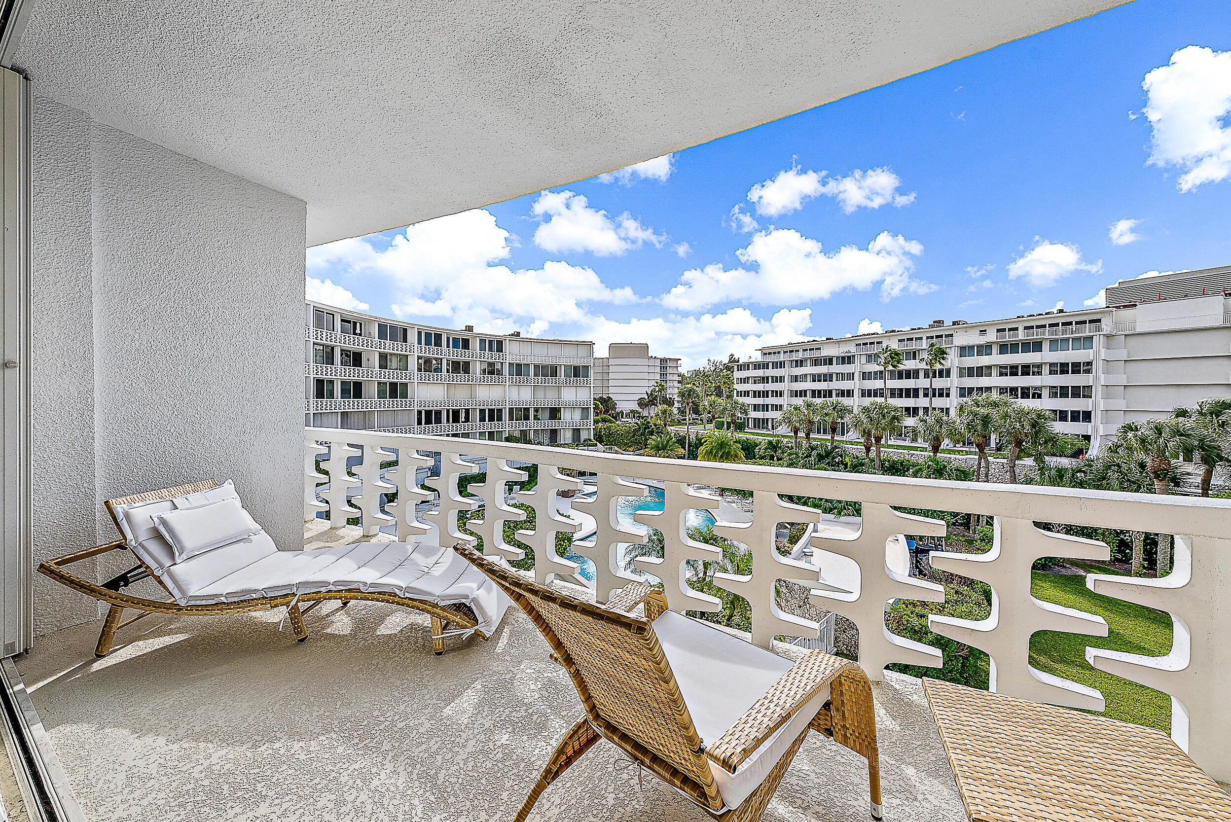 2760 S Ocean Boulevard 310 Property Photo 16