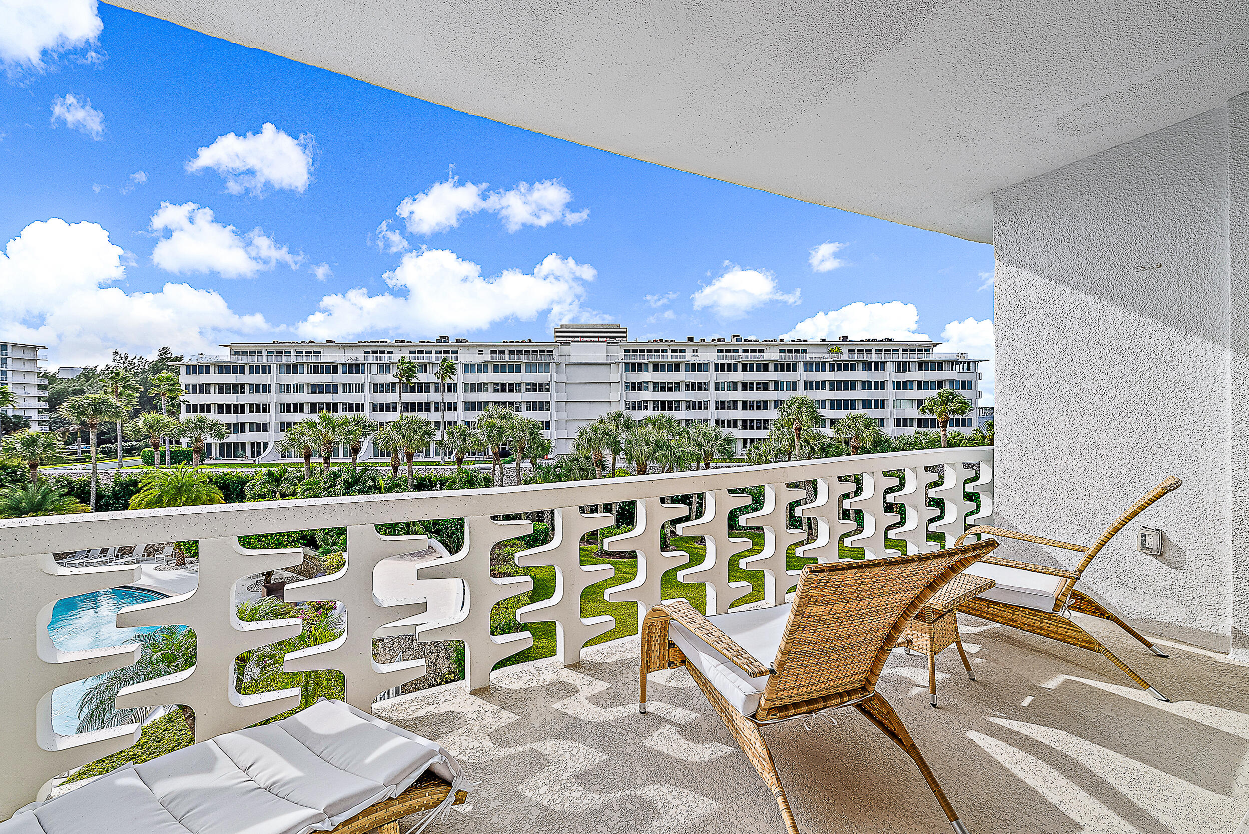 2760 S Ocean Boulevard 310 Property Photo 17