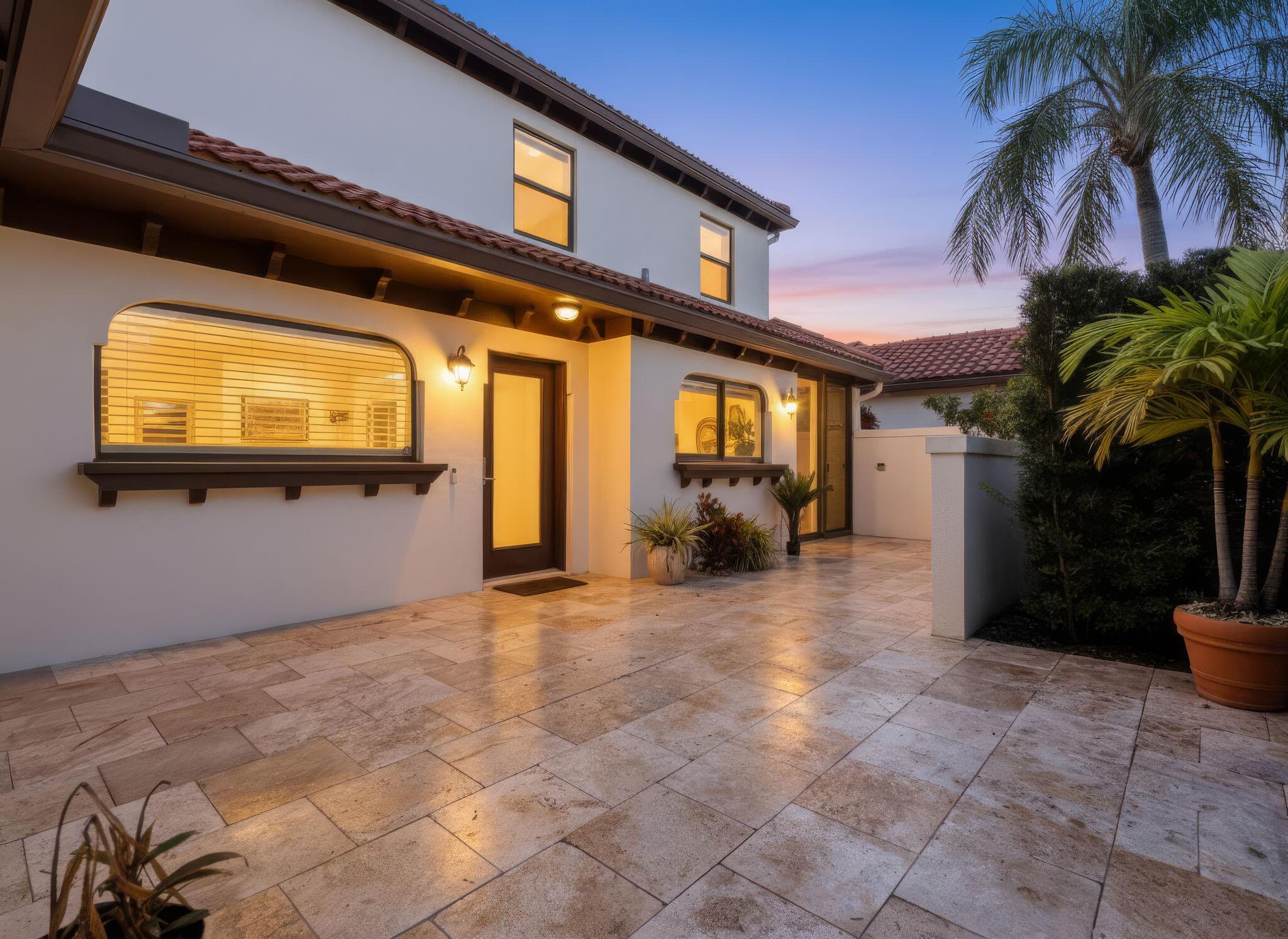 1484 Via Del Sol Property Photo 3